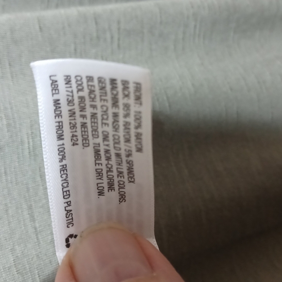 Universal Threads Blouse Button Down with Tie at the Bottom size L - Picture 6 of 6